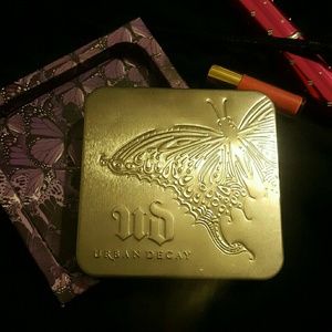BNIB Urban Decay Mariposa Pallette